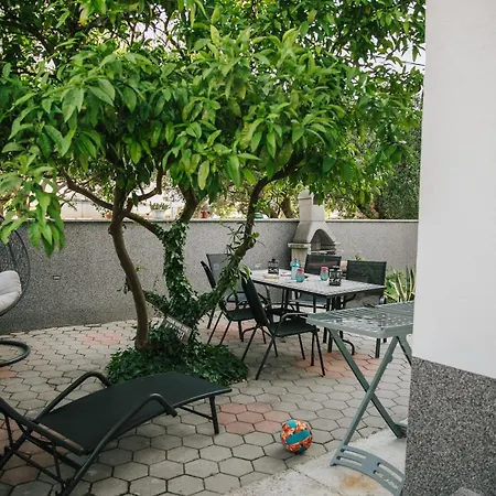 Bagattino-trogir Near Old Town Апартаменты