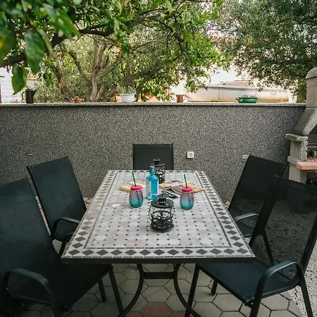 Apartment Bagattino-trogir Near Old Town *